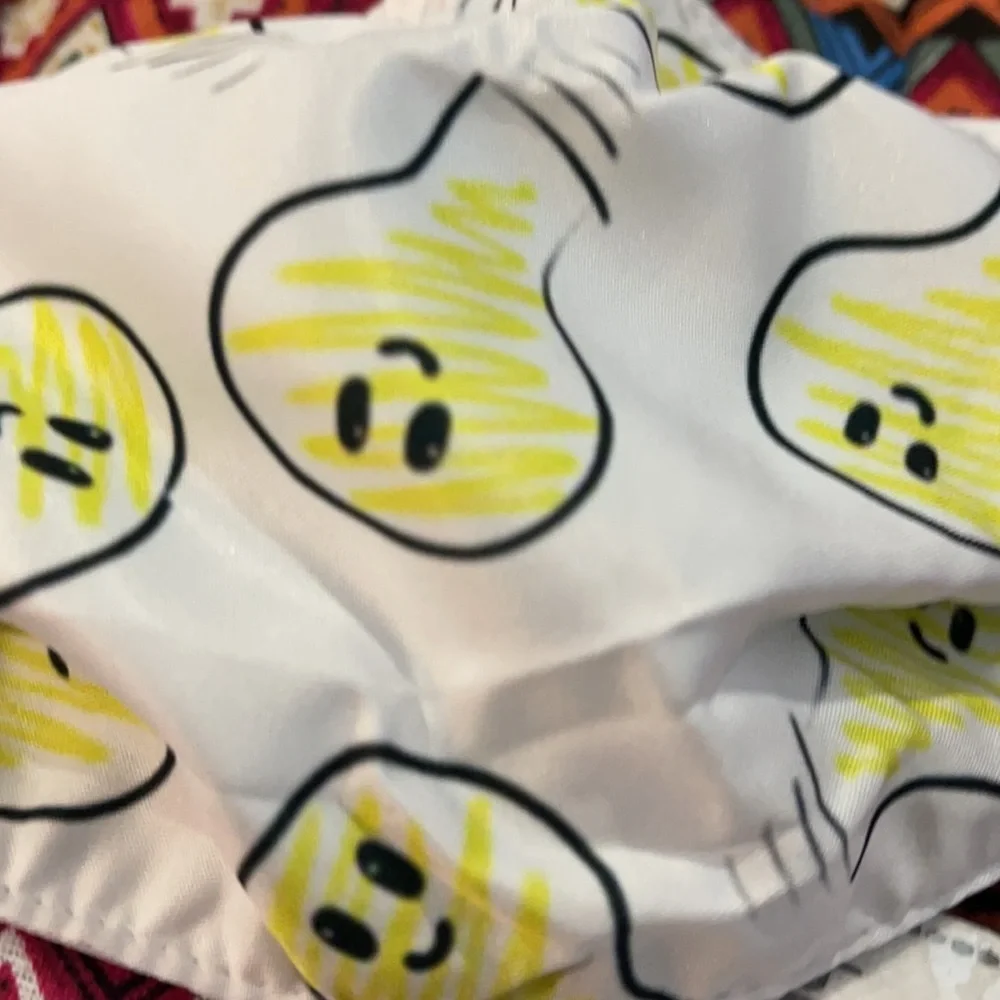 6/$20 New lightbulb face mask